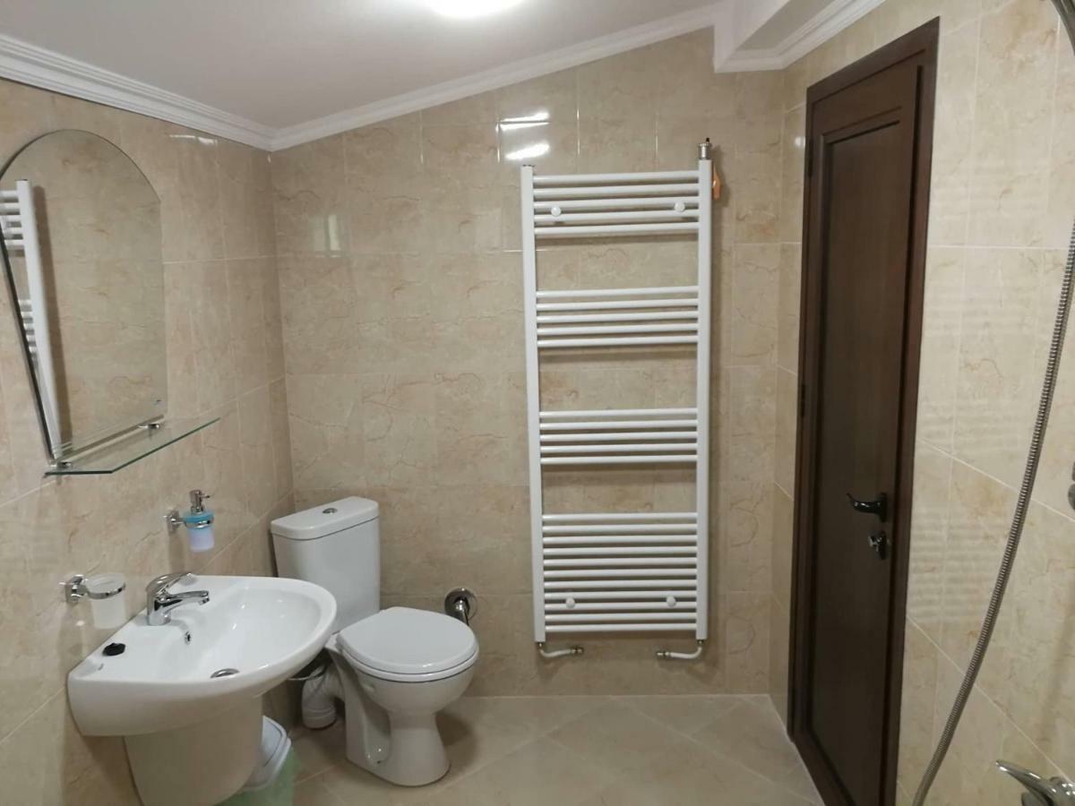 Слънчевата Къща Hotel Kovaceviţa Exterior foto